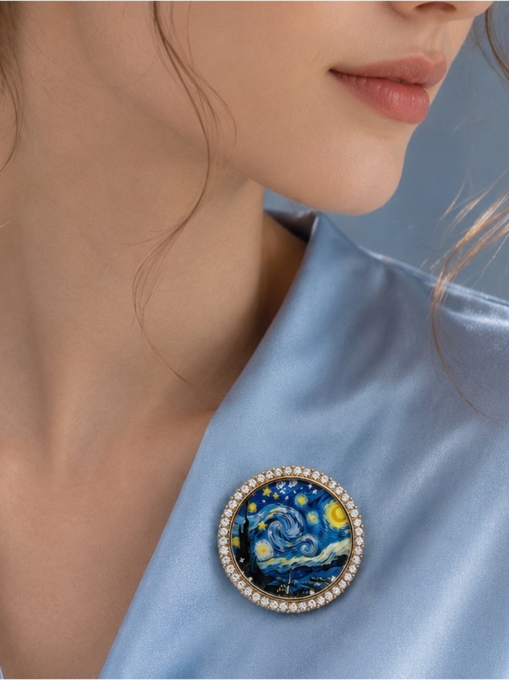 Vincent van Gogh Starry Night Crystal Round Brooch - Picture 4 of 7